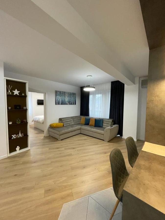 Adina Apartament Gura Humorului Eksteriør billede